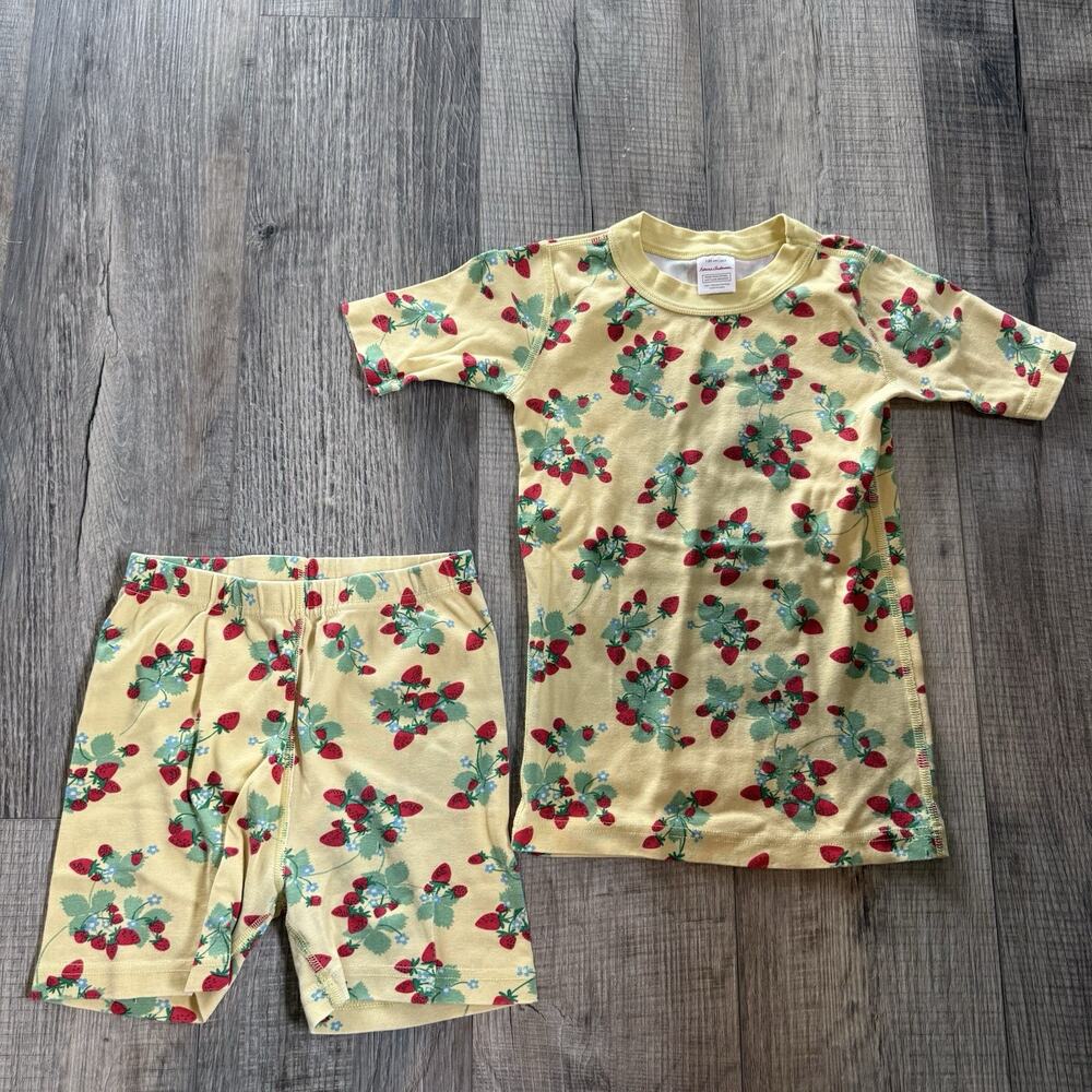 Hanna Andersson Strawberry Pajamas Size 8 130 Short Sleeve Shorts Summer Yellow